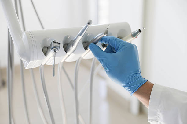 Professional Emergency Dentist technician working in Amherst, VA